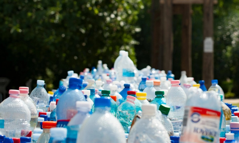 Why You Need a Closed-End Horizontal Baler for PET & HDPE: The Smart Way to Recycle and Save